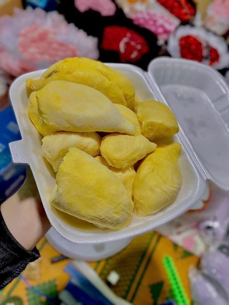 Sầu Hạt Lép Chín Hóa – Sầu riêng vị ngọt thanh, ít béo